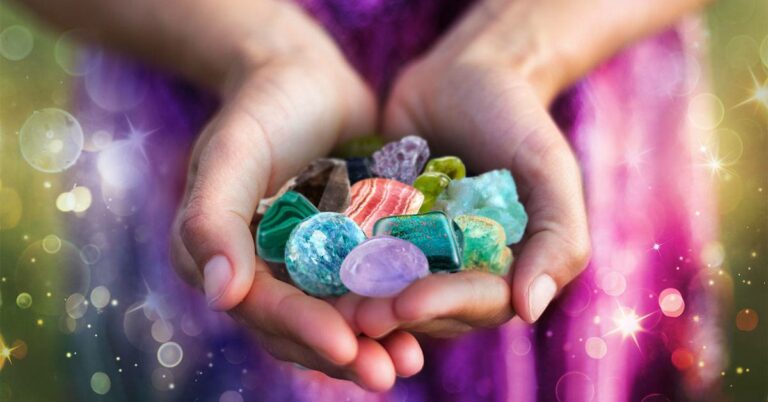 Athena’s Top 12 Crystals for Healing Athena’s Top 12 Crystals for Healing