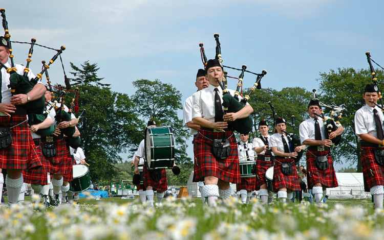 Style and Functionality in Scottish Attire Style and Functionality in Scottish Attire