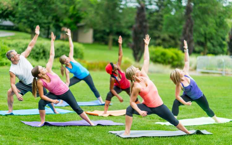6 Reasons to Incorporate Yoga in Your Workout Routine 6 Reasons to Incorporate Yoga in Your Workout Routine