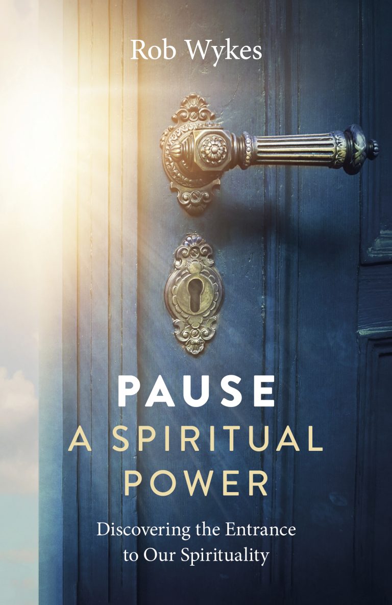 Pause – A Spiritual Power: Discovering the Entrance to Our Spirituality