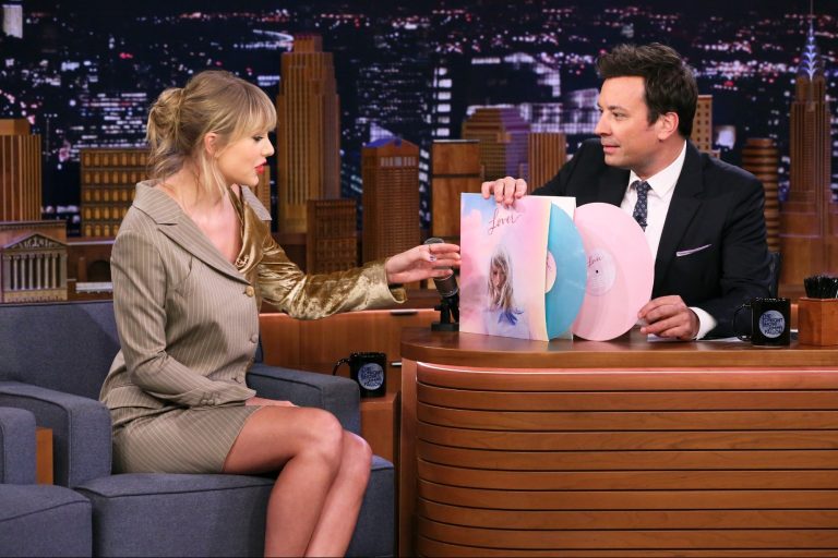 Taylor Swift Is Making Vinyl Records Cool, Profitable Again