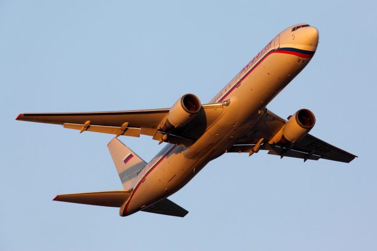 Top 3 Airline Stocks Positioned for Potential Gains – Buy or Hold? Top 3 Airline Stocks Positioned for Potential Gains – Buy or Hold?