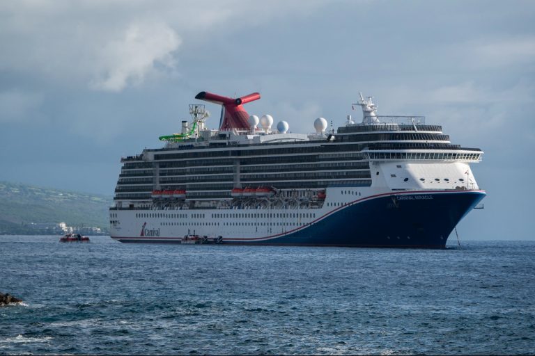 Carnival Cruise Line Installs Starlink Internet on Every Ship Carnival Cruise Line Installs Starlink Internet on Every Ship