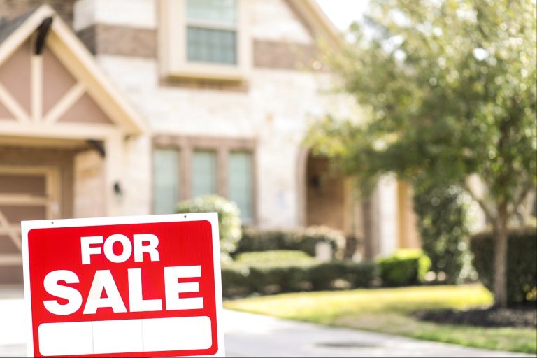 Zillow Hacker Lists Million-Dollar Home for $10K, Owners Unaware Zillow Hacker Lists Million-Dollar Home for $10K, Owners Unaware