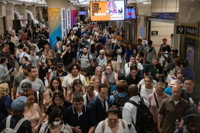 Amtrak, NJ Transit Delays, Outages: When Will Service Resume? Amtrak, NJ Transit Delays, Outages: When Will Service Resume?
