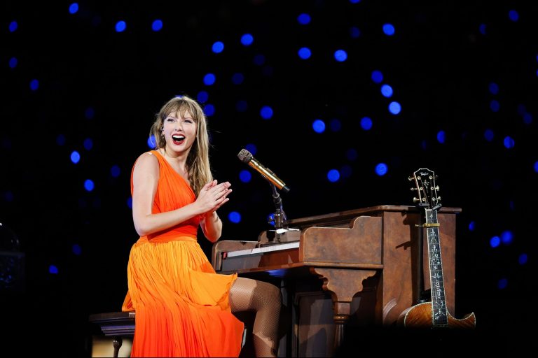 Taylor Swift Gives Masterclass in Crisis Management Taylor Swift Gives Masterclass in Crisis Management