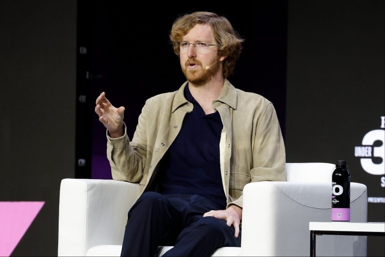 How To Be Rich By 25, According to a 29-Year-Old Billionaire How To Be Rich By 25, According to a 29-Year-Old Billionaire