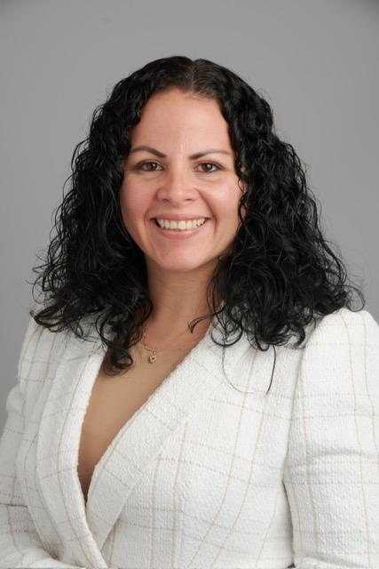 Q&A with Rosalia Quintana , author of “Becoming Your Own Quantum Alchemist Master: Remembering your SOUL, divinity, multidimensionality, and in!nite potential.” Q&A with Rosalia Quintana , author of “Becoming Your Own Quantum Alchemist Master: Remembering your SOUL, divinity, multidimensionality, and in!nite potential.”